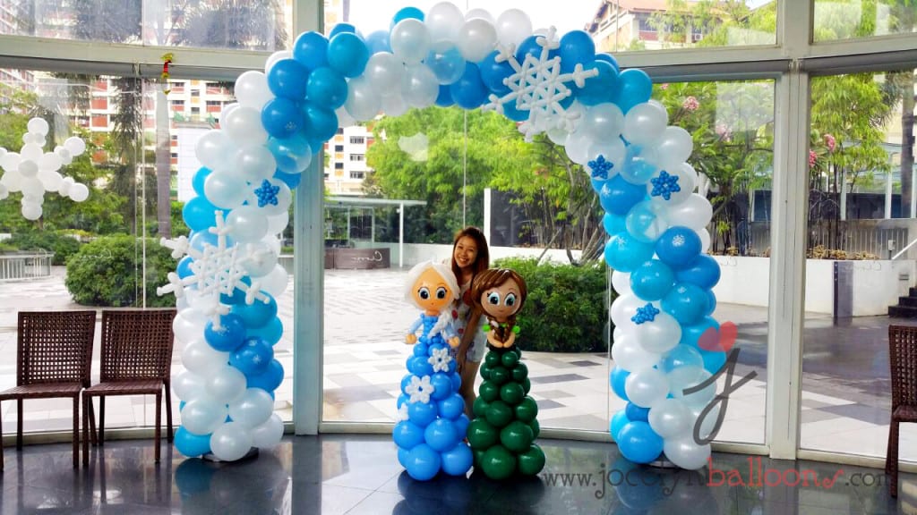 frozen theme balloon arch