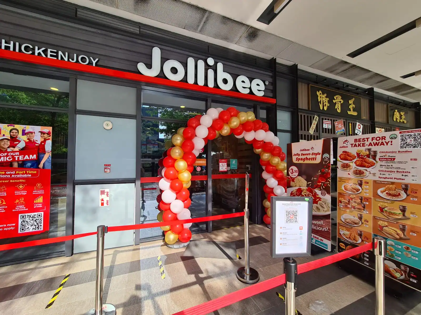 Jollibee Balloon Arch Decoration Promotion