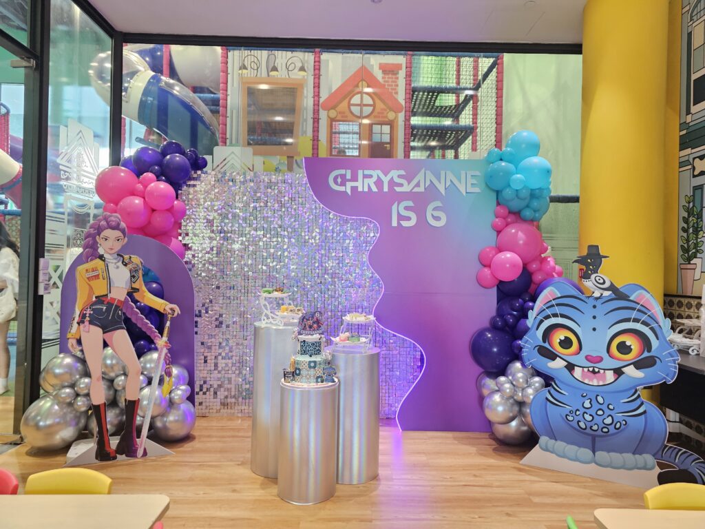 KPOP Birthday Party Balloon Decoration Singapore | Chrysanne is 6 Themed Setup