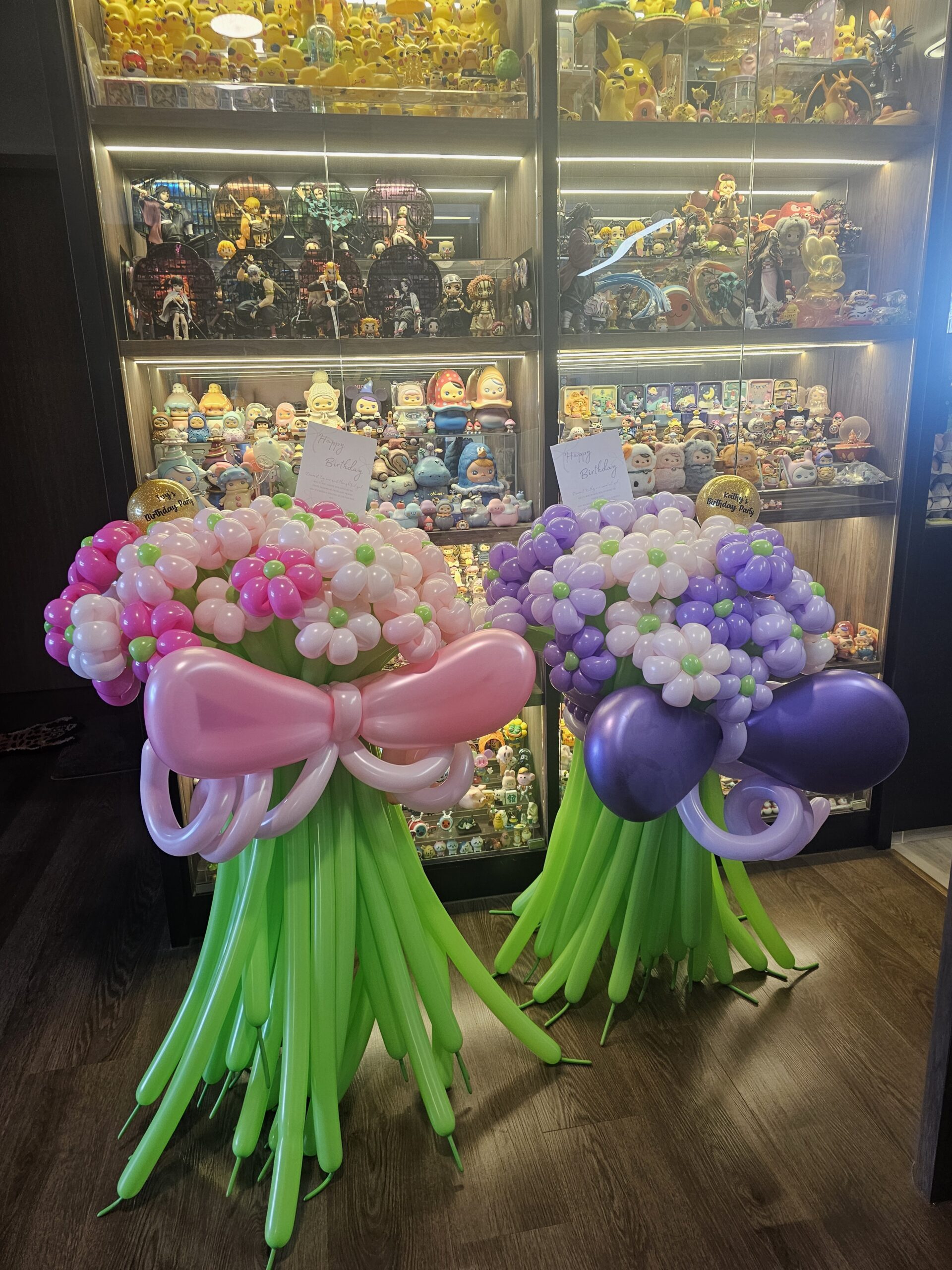 Pink and purple balloon flower bouquet Singapore for Kathy's birthday party gift
